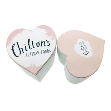 Малка подаръчна кутия за бижута